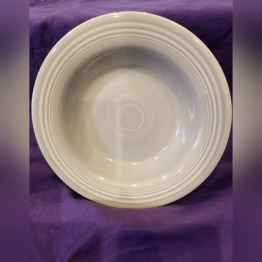 Vintage Fiesta flat rim soup bowl, Gray ***